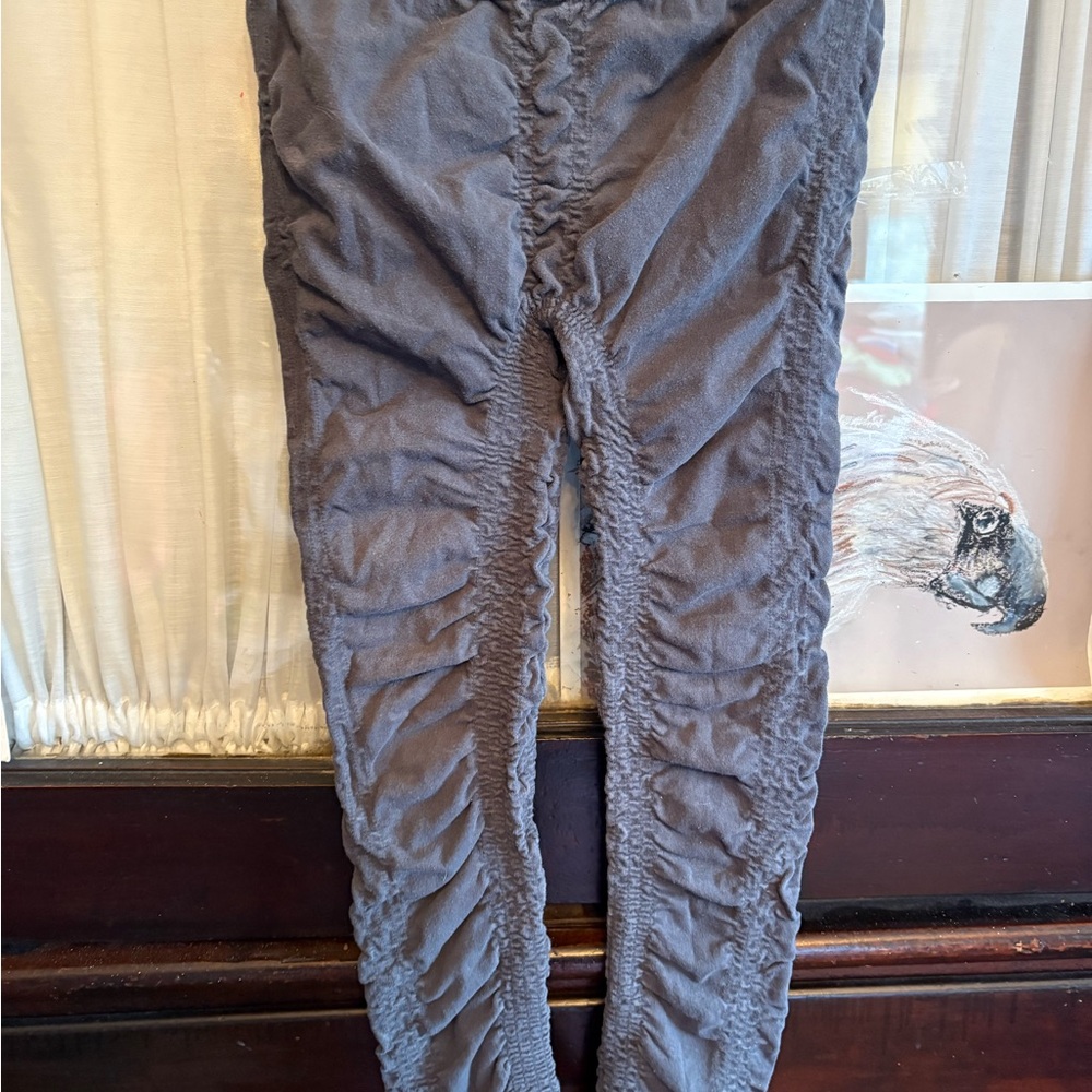 Vintage Seven7 Charcoal Ruched Resistance Knit Leggings